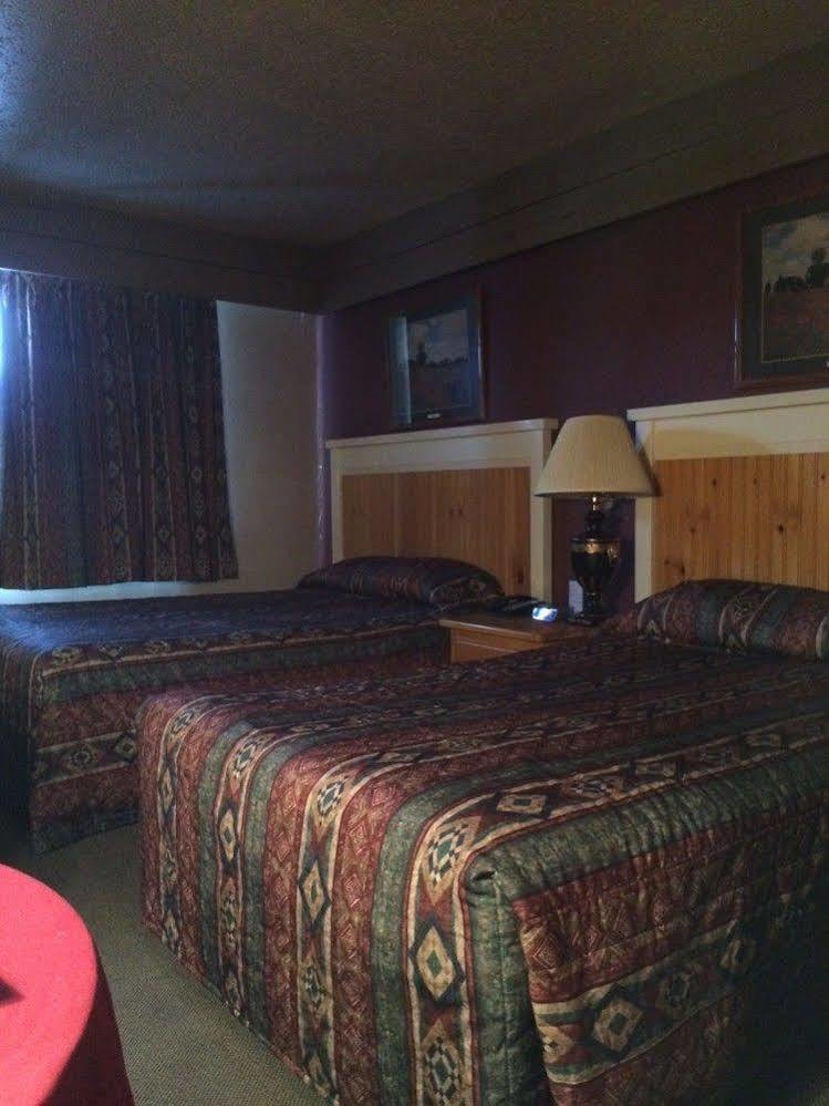 Logan Lake Lodge 外观 照片